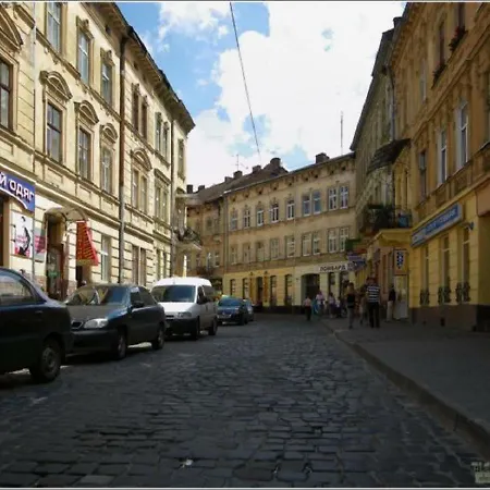 для пари в центральній частині львова Апартаменти