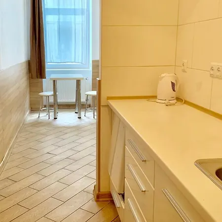 смарт з ремонтом біля форуму *