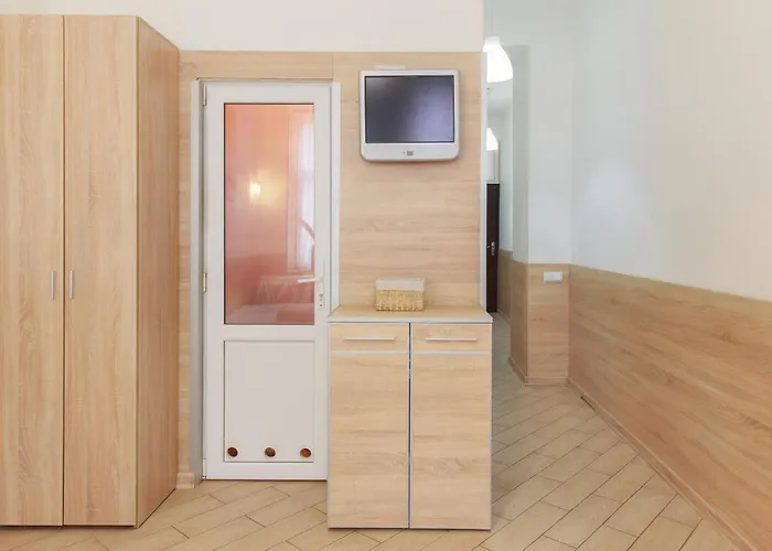 смарт з ремонтом біля форуму * Leópolis